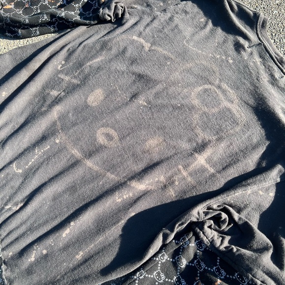 "Hello Karhartt" Crewneck - Picture 4 of 6